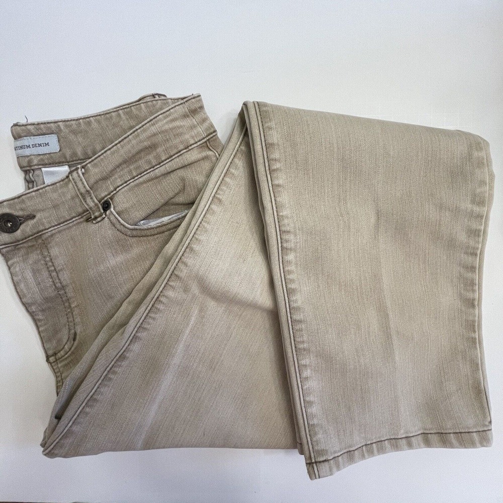 Chicos Platinum Ultimate Fit Slim‎ Leg Jeans Womens Size 1 US 8 Light Tan